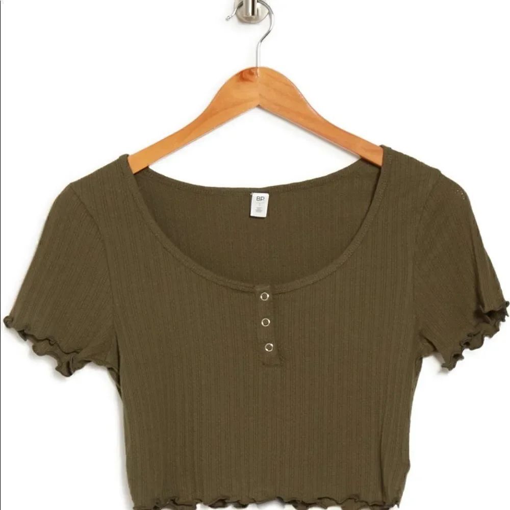 BP Women’s pointelle rib cotton crop top henley size L, NWT
